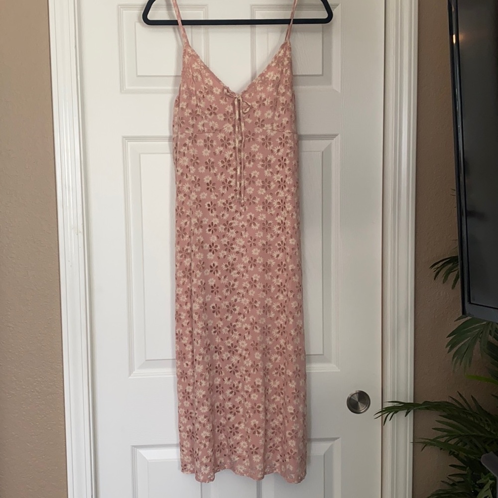 Like new rose and off white strappy dress.